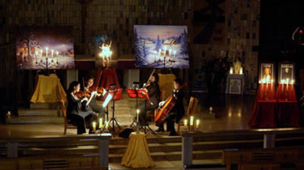 Un Quatuor à cordes  à la lueur des chandelles