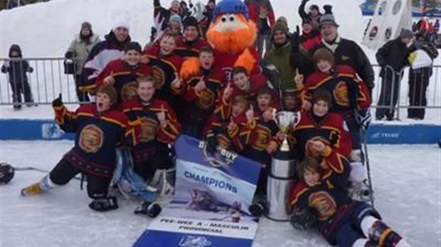 Victoire des Ouragans pee-wee A à la Coupe Best Buy!