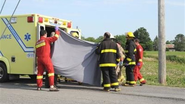 Un jeune homme se tue en moto