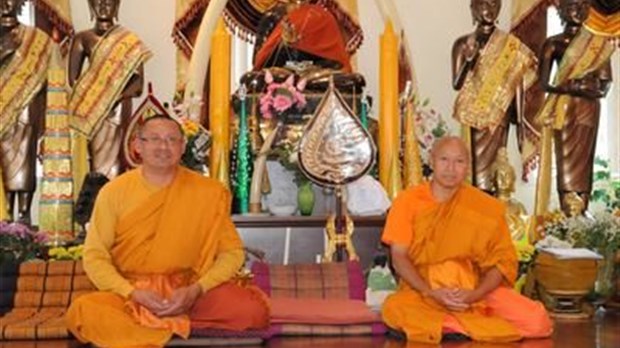 Le Laos  et les Bouddhistes s'invitent à Sainte-Julienne