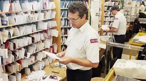 Poste Canada coupe des heures de travail dans ses bureaux en région