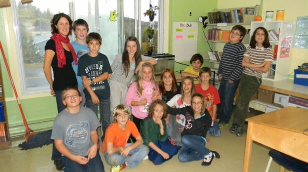 CULTURE AQUAPONIQUE EN CLASSE À L’ÉCOLE PANET
