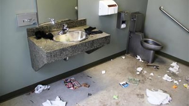 Joliette veut condamner ses toilettes publiques