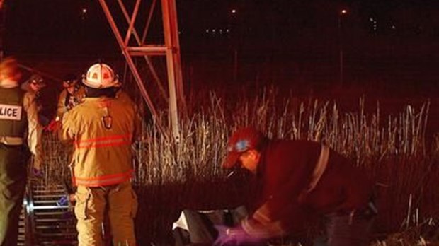 Un homme électrocuté gravement blessé