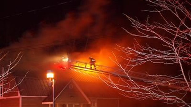 Le quartier général d'Opération Nez Rouge part en fumée