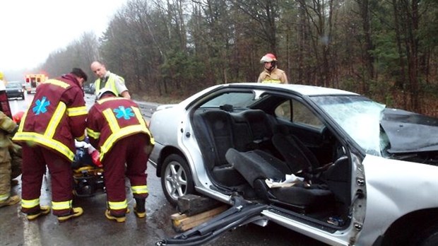 Deux blessés dans un accident à Sainte-Mélanie
