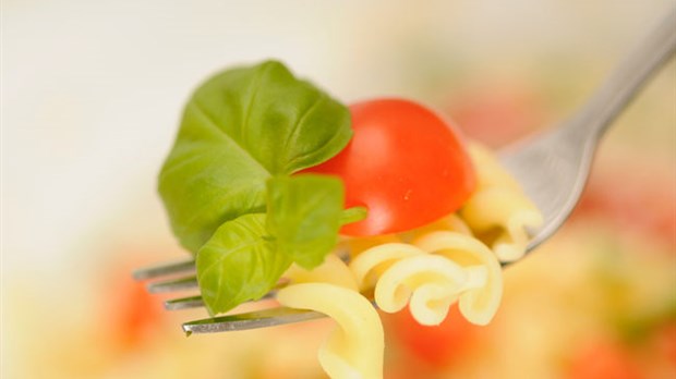 Fusilli à la roquette, bocconcini et tomates cerises