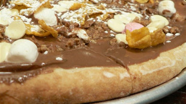 Pizza au Nutella et noisettes