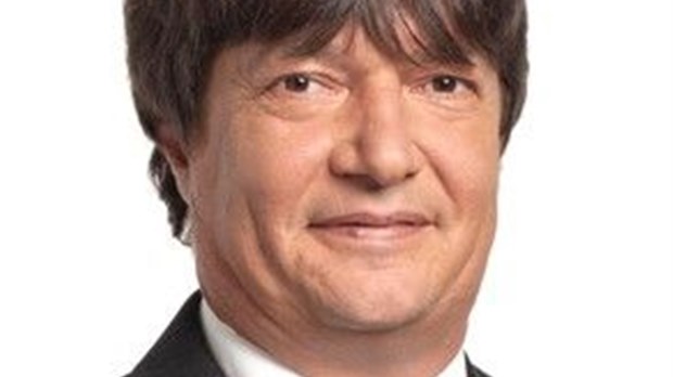 Mario Racette pour le PLQ dans Rousseau