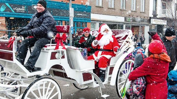 Le P'tit défilé du  Père Noël arrive