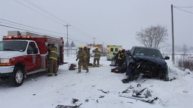 Une collision frontale fait quatre blessés