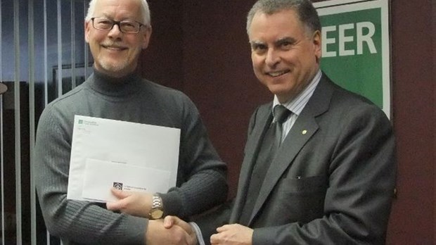 Mario Valade remporte un prix