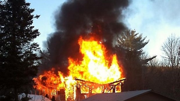 L’incendie cacherait des plants de pot