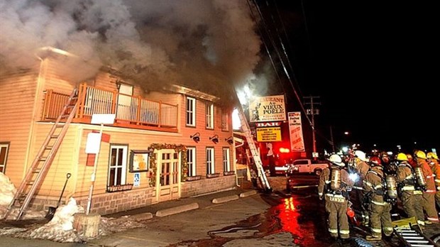 Restaurant rasé par les flammes
