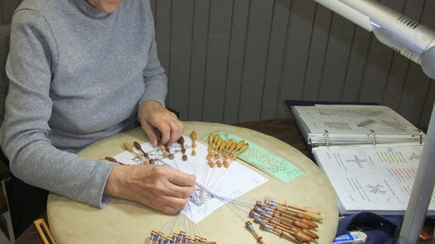 Exposition des dentelles aux fuseaux