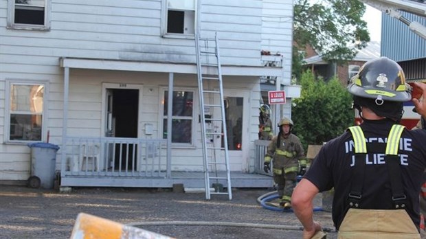 Un matelas cause un incendie