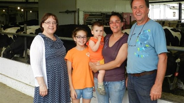 FRANCINE RAYNAULT EN TOURNÉE AGRICOLE ET AGROALIMENTAIRE