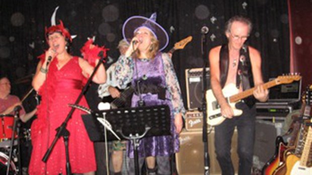 Le groupe Les maudits Blues passe l’Halloween à St-Jean-de-Matha  