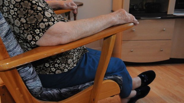 35 % des gens âgés de 75 ans et plus vivent seuls