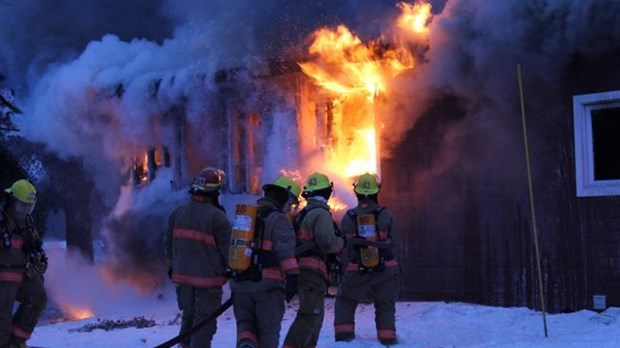 Une résidence détruite par les flammes