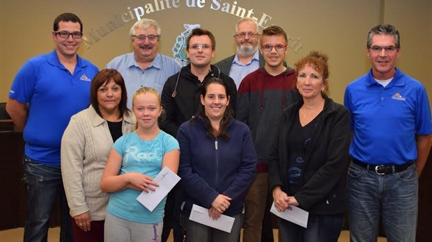 La Galopade remet 4 000 $ aux Maisons des Jeunes de la MRC Montcalm