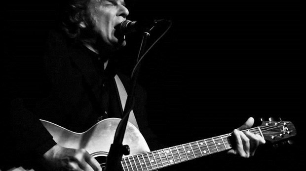 Le poète Stephen Faulkner en spectacle à Joliette