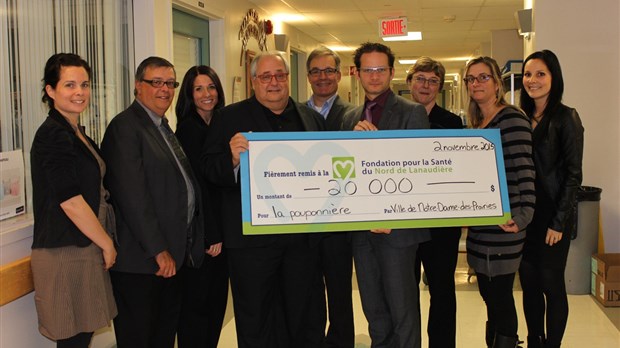 Un don de 20 000 $ de la Ville de Notre-Dame-des-Prairies pour la pouponnière du CHRDL