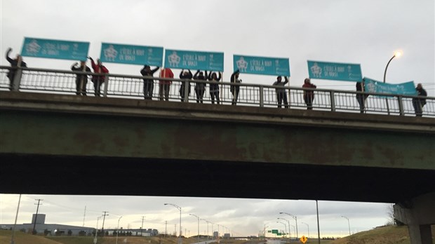 Les enseignantes et enseignants du syndicat de l’enseignement du Lanaudière poursuivent leur mobilisation