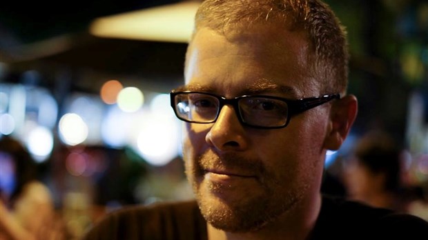 Carl Marchand présente son livre sur Raymond Gravel à Joliette