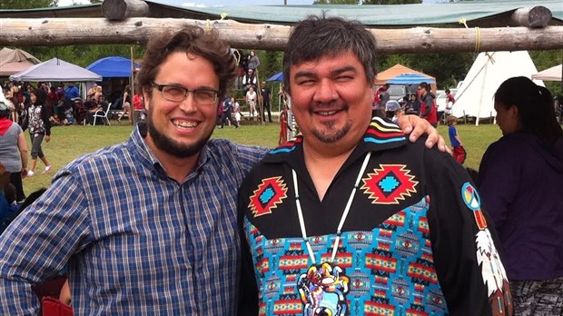 Gabriel Ste-Marie participe au Pow-Wow à Manawan