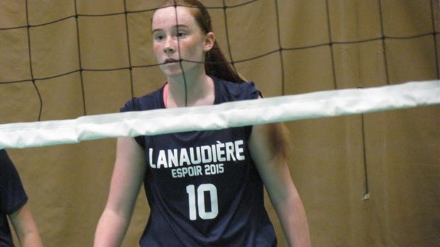Une athlète des Libellules finaliste au gala de volleyball Québec