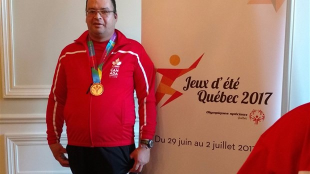 Un athlète OSQ de Joliette à l'Assemblée nationale