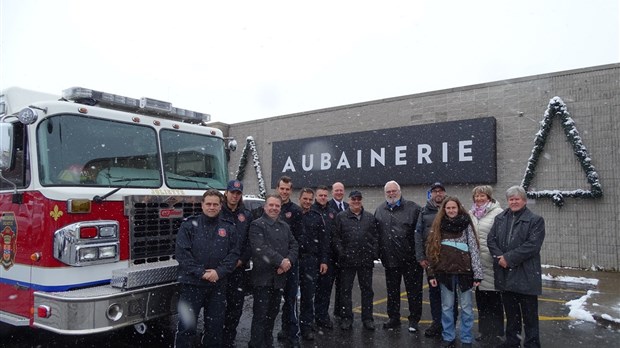 Les pompiers de Joliette et l’Aubainerie s’unissent  pour les jeunes en difficulté