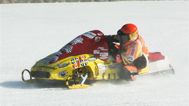 Jacques Villeneuve revient en motoneige