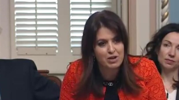 Véronique Hivon interpelle le ministre Gaétan Barrette