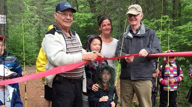 Inauguration d’un sentier éducatif et fête de la pêche 2016 dans la Forêt Ouareau : un succès malgré la pluie!