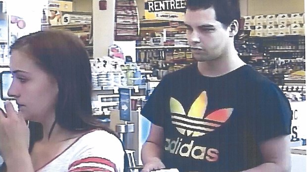 Utilisation frauduleuse d’une carte de crédit à Joliette - Suspects à identifier 