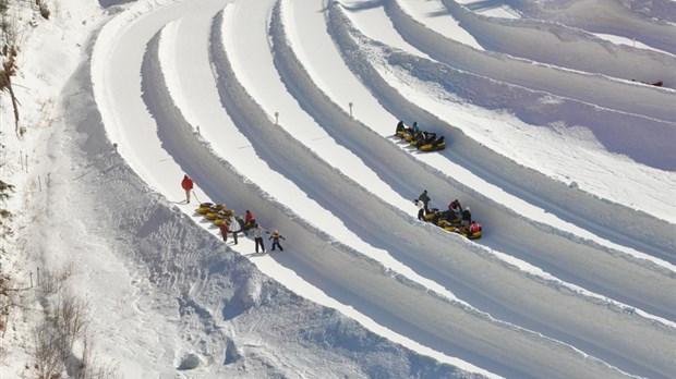 Jouer dans la neige  pour soutenir la Maison Louis-Cyr