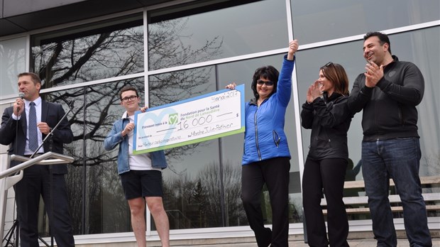 Les élèves du Collège Esther-Blondin marchent pour la Fondation pour la santé du Nord de Lanaudière 