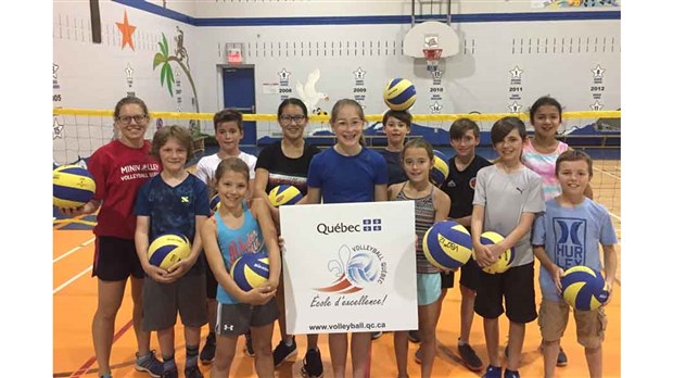 Un camp de minivolley présenté par Volleyball Québec et le club Volitives