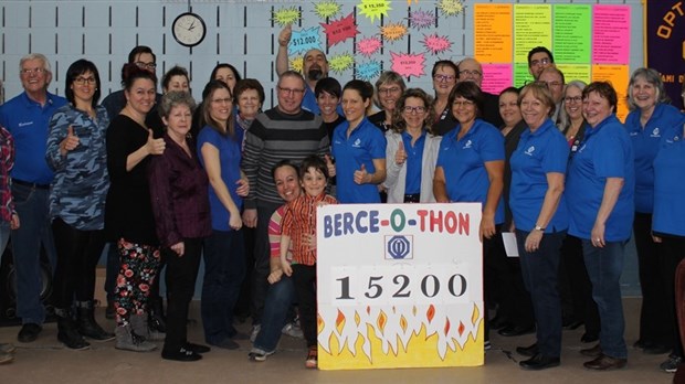 Le Club optimiste de Sainte-Béatrix remet 15 200 $ à la Fondation pour la Santé grâce à la 16e édition de son Berce-O-Thon!