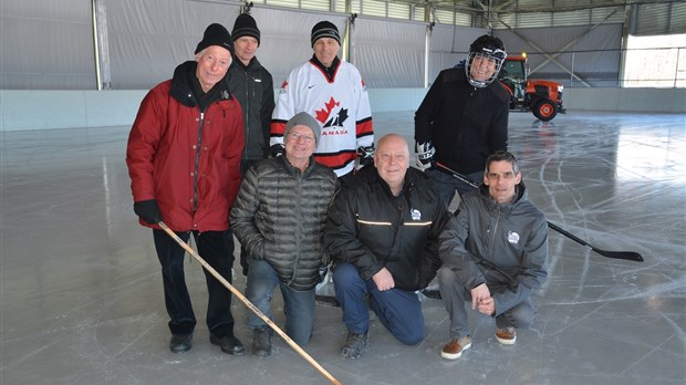 Une patinoire ouverte pour le congé de Pâques à Saint-Charles-Borromée