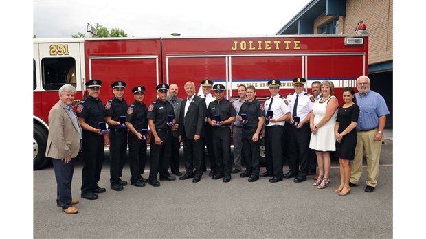 Médaille des pompiers pour services distingués: 10 pompiers de Joliette honorés