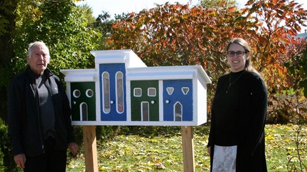 Une boîte à livres disponible sur le chemin des écoliers à Saint-Cuthbert