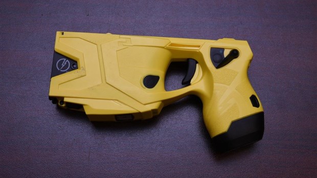 Déploiement de pistolets à impulsion électrique à la police de Terrebonne