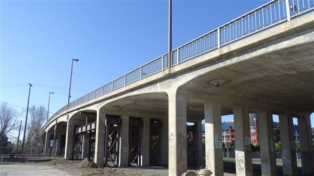 Pavage du viaduc Sainte-Anne-Fermeture