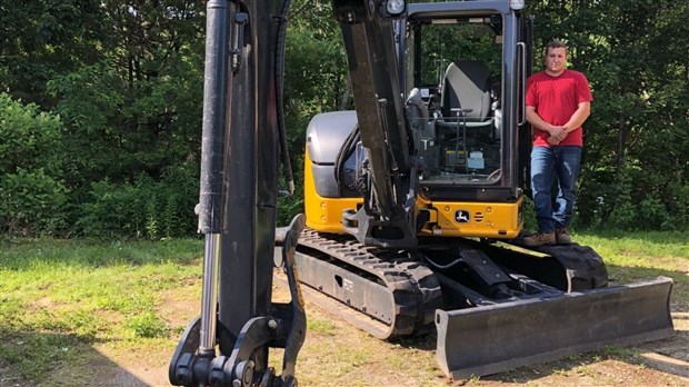 La SADC soutient Alexandre Allard dans la création de l’entreprise A. Allard Excavation