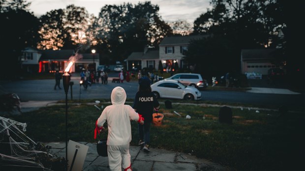 « L'Halloween, où tout le monde se promène côte à côte, entre dans les maisons, ça me préoccupe. » - Horacio Arruda