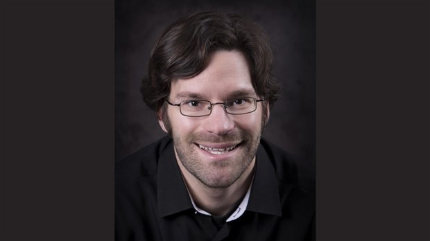 Philippe Jetté dépose une collection de traditions de la Nouvelle-Acadie