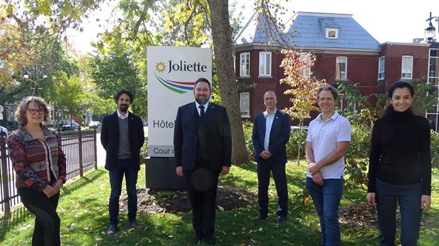 Assermentation du nouveau maire de Joliette et de 5 conseillers municipaux